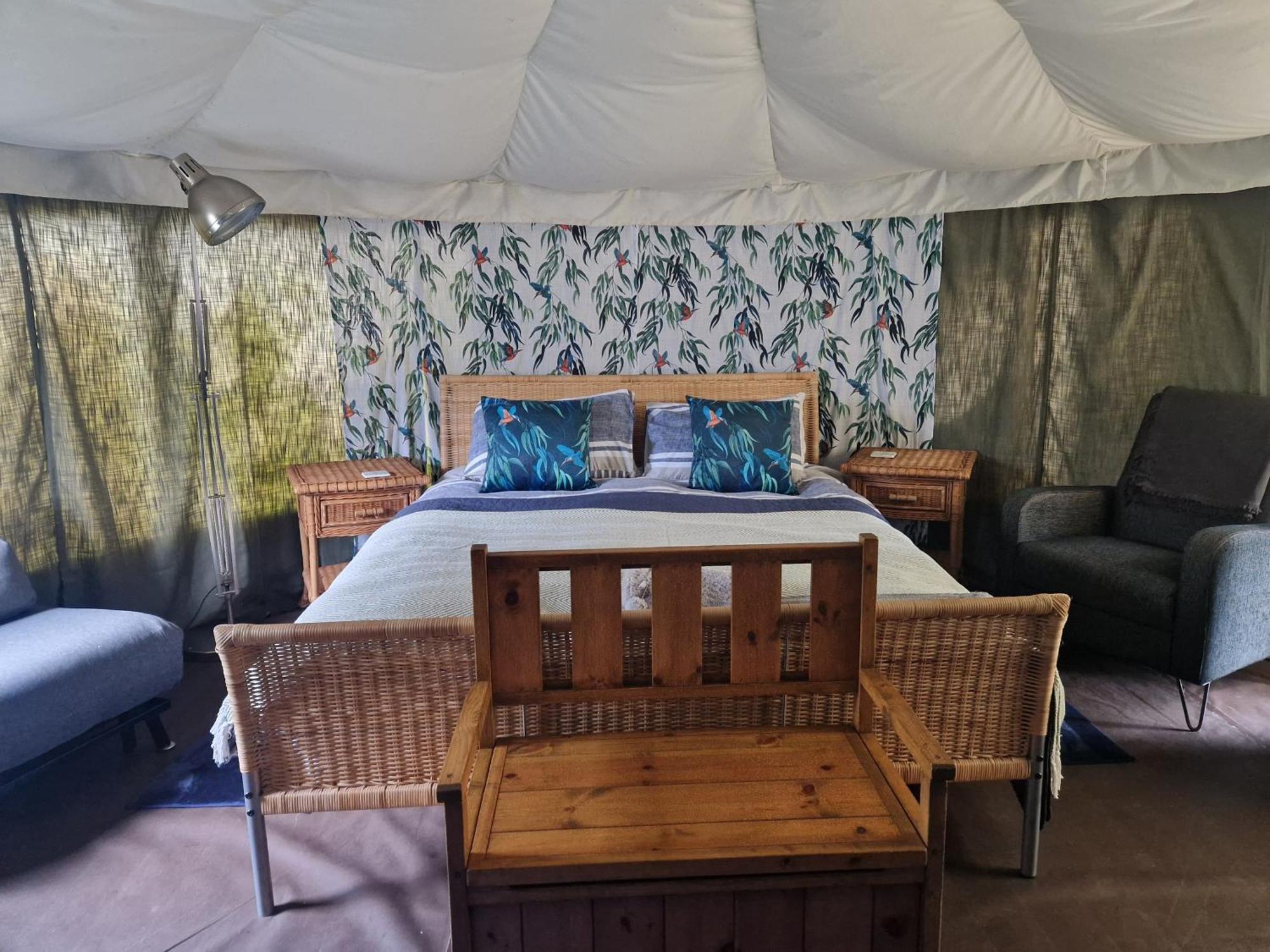 The Little Hide - Adult Only Camping Pods Wigginton  Экстерьер фото